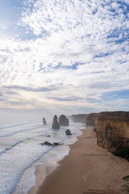 12 Havari, Bulutlu bir günde, öğleden sonra Avustralya 'da fotokopi uzayıyla