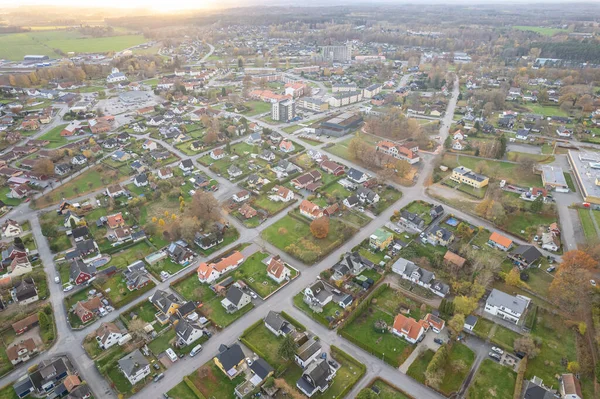 Vista Panorámica Aérea Pequeño Pueblo Europa Suecia Muchas Casas Privadas —  Fotos de Stock