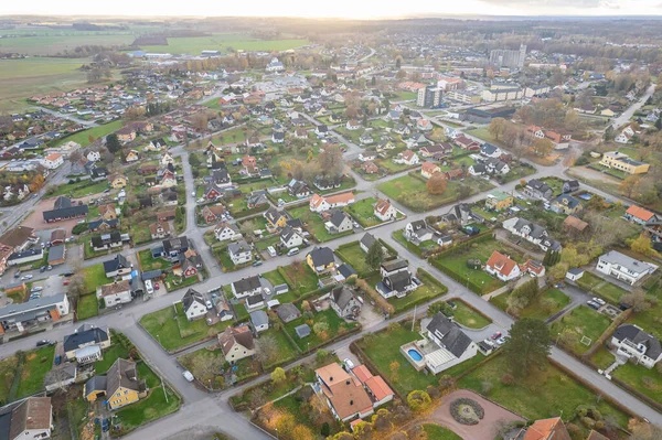 Vista Panorámica Aérea Pequeño Pueblo Europa Suecia Muchas Casas Privadas —  Fotos de Stock