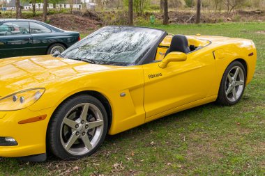 İsveç, Tydinge 1 Mayıs 2022: Sergide eski ve havalı bir spor araba