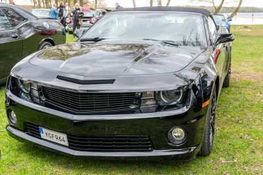 İsveç, Tydinge 1 Mayıs 2022: Sergide eski ve havalı bir spor araba