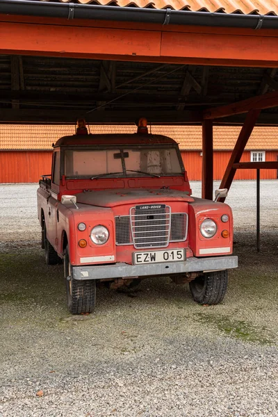 Suecia Hanaskog Noviembre 2022 Vieja Camioneta Land Rover Roja Con — Foto de Stock