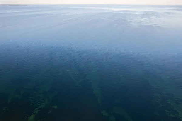 Mavi Bir Denizin Okyanusun Havadan Görünüşü Deniz Manzarası Deniz Manzarası — Stok fotoğraf