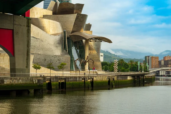 2022 Bilbao Španělsko Guggenheimovo Muzeum Bilbau Baskicko Španělsko Muzeum Moderního Royalty Free Stock Obrázky