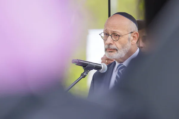 stock image Chisinau, Moldova - April 21, 2023: The Ambassador of Israel to the Republic of Moldova EP Joel Lyon participates in a rally commemorating the victims of the Jewish Pogrom in Chisinau in 1903