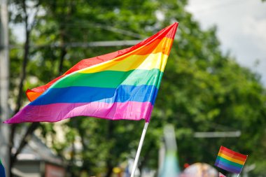 Chisinau, Moldova - 18 Haziran 2023: Moldova LGBT + Toplum Festivali kapsamında düzenlenen Onur Yürüyüşü