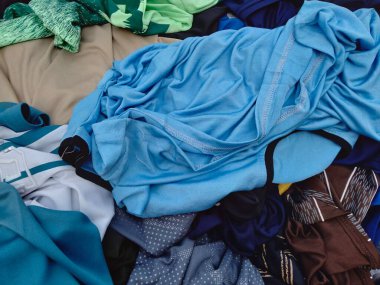 Tişört pazarlama fikirleri, T-Shirt pazarı, t-shirt ürünü, tişört resimleri, tişört tasarımı.