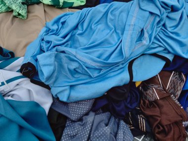 Tişört pazarlama fikirleri, T-Shirt pazarı, t-shirt ürünü, tişört resimleri, tişört tasarımı.