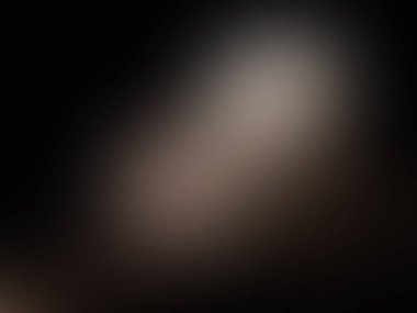 Sahne ışıklarıyla siyah arkaplan.