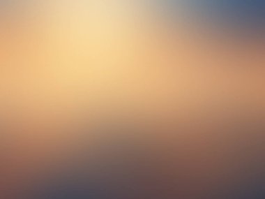 Gün batımında gökyüzünde uçan bir uçak.