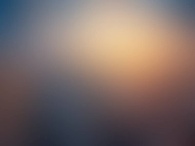 Bulanık bir arkaplan ve uçan tek bir kuş.