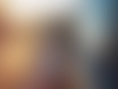 Cep telefonu olan birinin bulanık fotoğrafı.