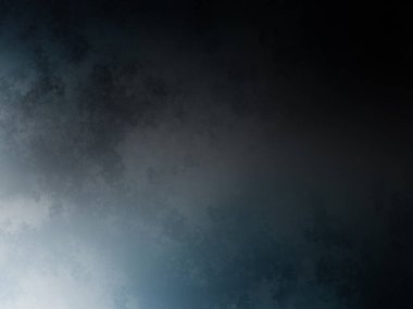 Bulutlu bir gökyüzünde jetle uçan bir uçak.