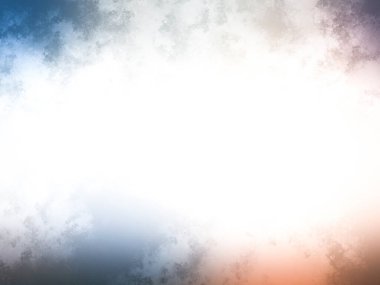 Sahilde sörf tahtası tutan biri.