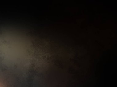 Takım elbiseli ve kravatlı bir adam duvarın önünde duruyor.