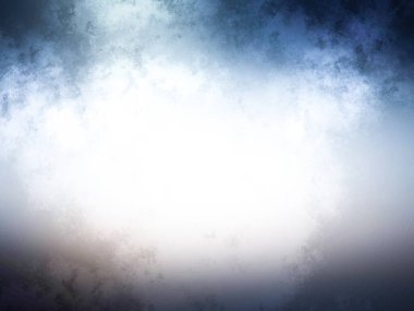 Karlı bir yüzeyde snowboard süren bir insan.