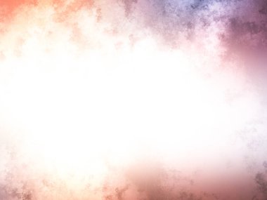 Kaykay rampasında kaykay süren biri.