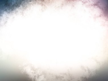 Karlı bir yüzeyde snowboard süren bir insan.