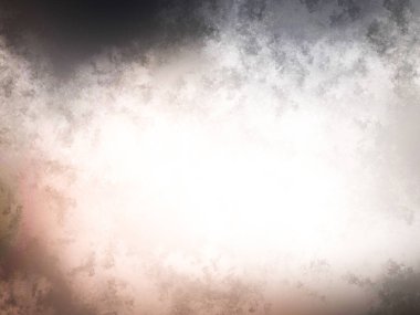 Bulutlu bir günde kaykay süren biri.