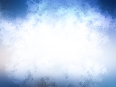 Sörf tahtasında suda bir insan.