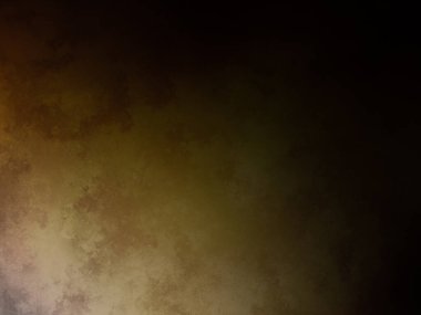 Bir adam kortta tenis raketi tutuyor.