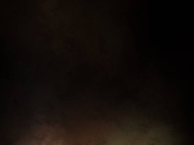 Karanlıkta bir havai fişek yanıyor.