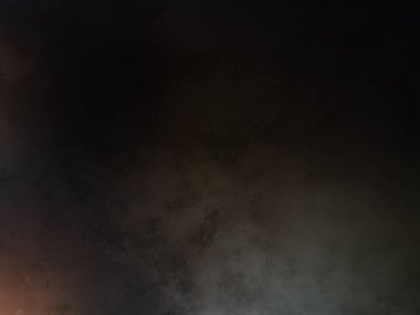 Yangın musluğu olan bir binada yangın.