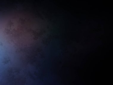 Takım elbiseli ve kravatlı bir adam tenis raketi tutuyor.