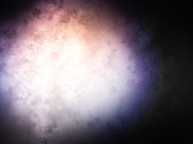 Karanlıkta mor ve mavi bir ışık