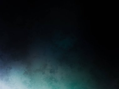 Karlı bir yüzeyde snowboard süren bir insan.