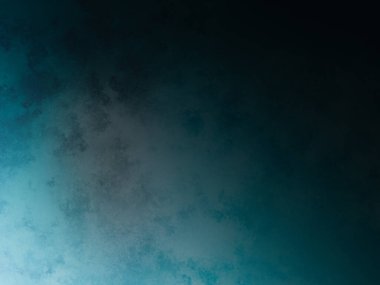 Sörf tahtasında suda bir insan.