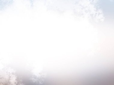 Sörf tahtasında sörf yapan bir insan.