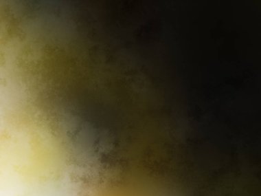 Takım elbiseli ve kravatlı bir adam duvarın önünde duruyor.