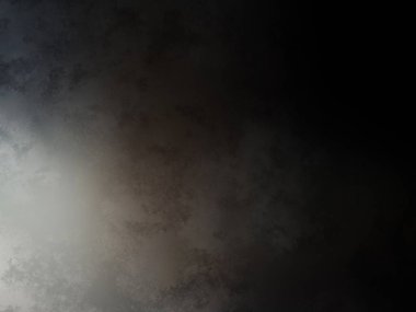 Elinde tenis raketi tutan biri.