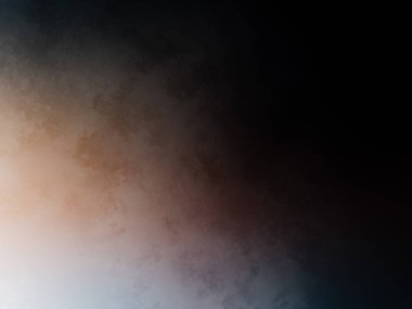 Elinde tenis raketi tutan biri.