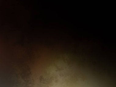 Takım elbiseli ve kravatlı bir adam ateşin önünde duruyor.