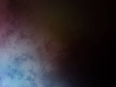 Elinde tenis raketi tutan biri.