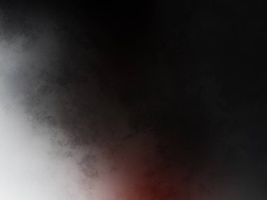 Arka planda kırmızı ışık olan bir yangın musluğu.