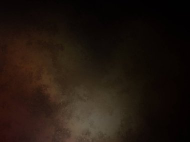 Karanlıkta kaykaylı bir adam.