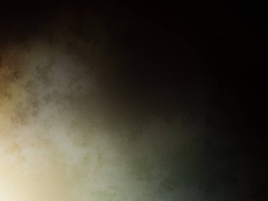 Tenis kortunda raket tutan bir adam.