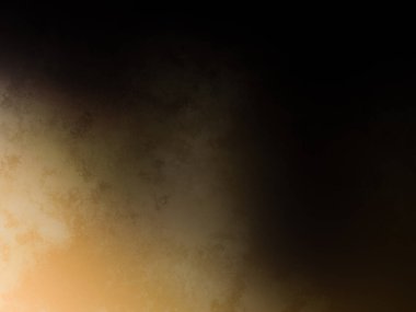 Takım elbiseli ve kravatlı bir adam duvarın önünde duruyor.