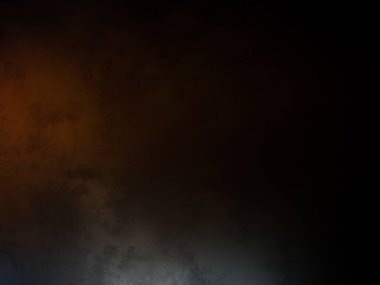 Karanlıkta bir sokak lambası Duman bulutuyla