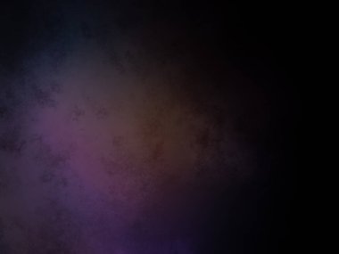 Mor ve mavi ışıklı koyu bir arkaplan.