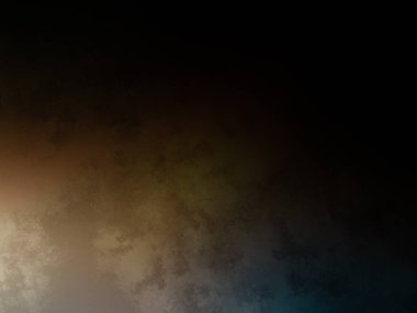 Karanlık bir yüzeyde kaykay süren bir adam.