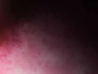 Takım elbiseli ve kravatlı bir adam tenis raketi tutuyor.