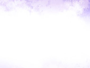 Karlı bir yüzeyde snowboard süren bir insan.