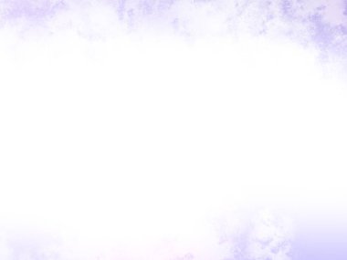 Karlı bir yüzeyde snowboard süren bir insan.