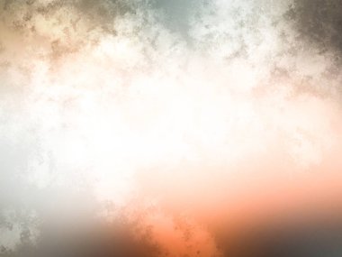 Kaykay rampasında kaykay süren biri.