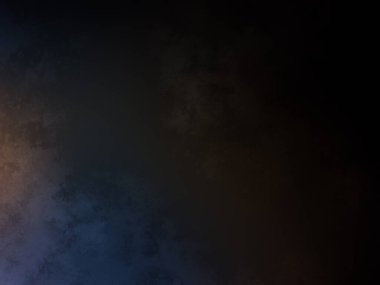 Takım elbiseli ve kravatlı bir adam tenis raketi tutuyor.