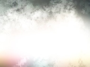 Kaykay rampasında kaykay süren biri.